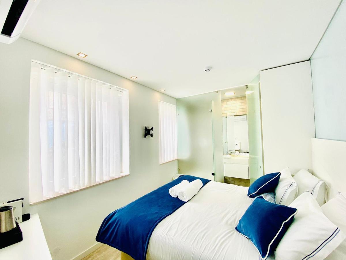Gloria 10 Deluxe Bed & Breakfast ลิสบอน ภายนอก รูปภาพ
